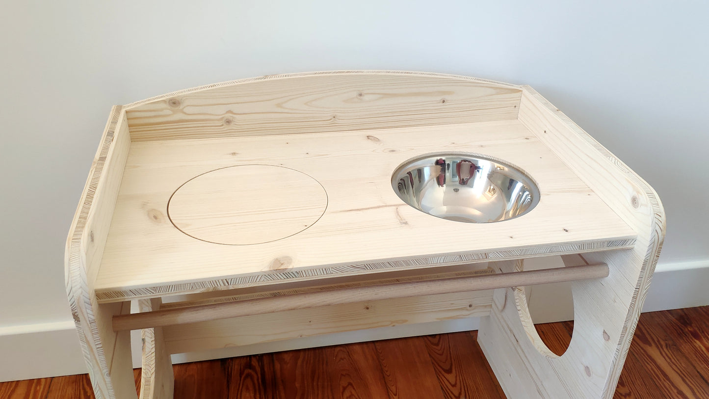 Bureau / Table d'éveil et d'apprentissage Montessori enfant