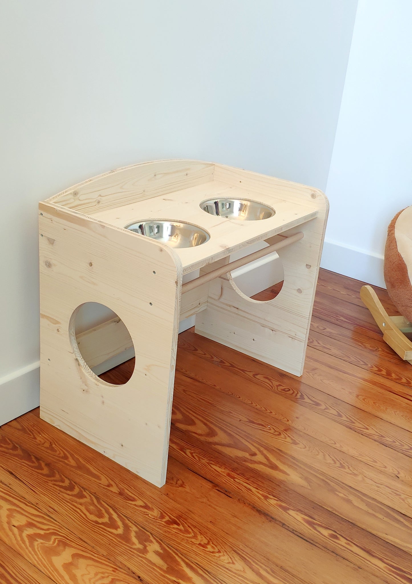 Bureau / Table d'éveil et d'apprentissage Montessori enfant