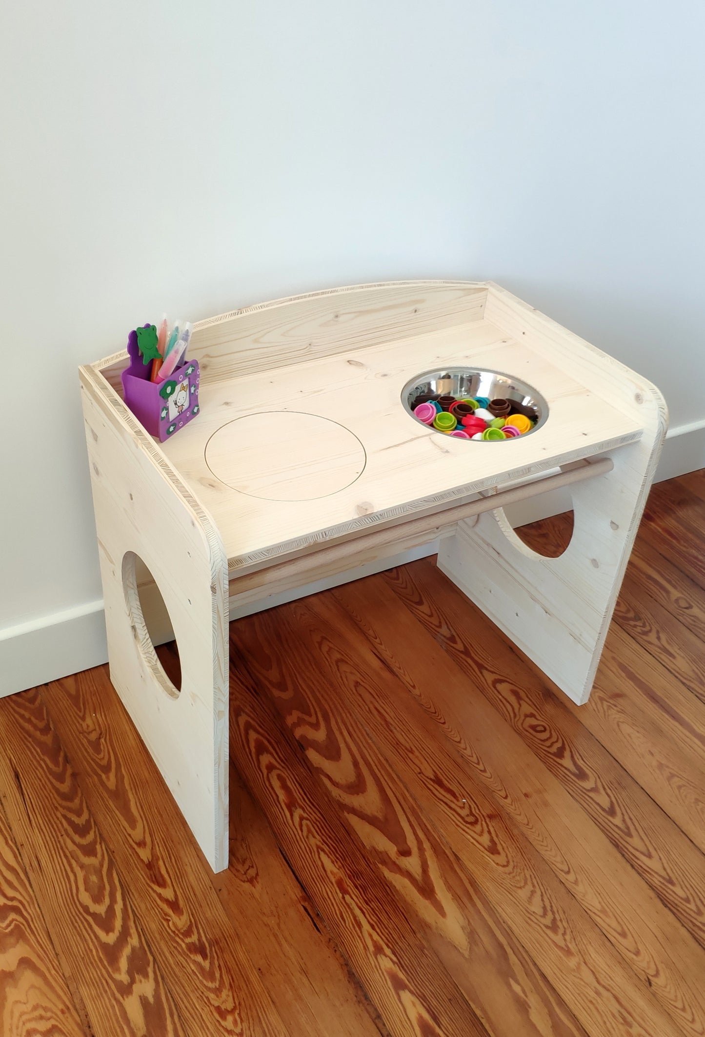 Bureau / Table d'éveil et d'apprentissage Montessori enfant