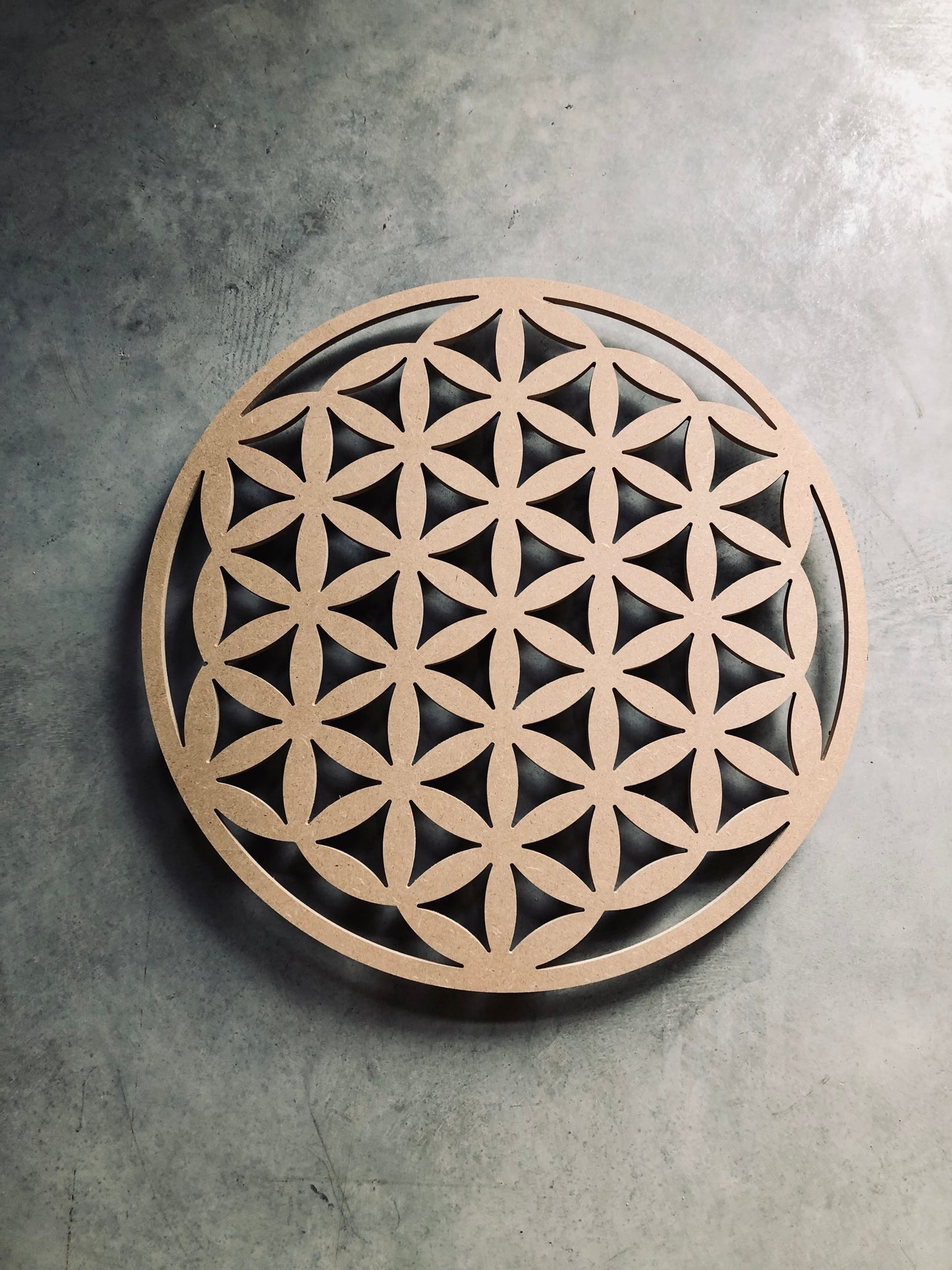 Fleur de vie en bois massif