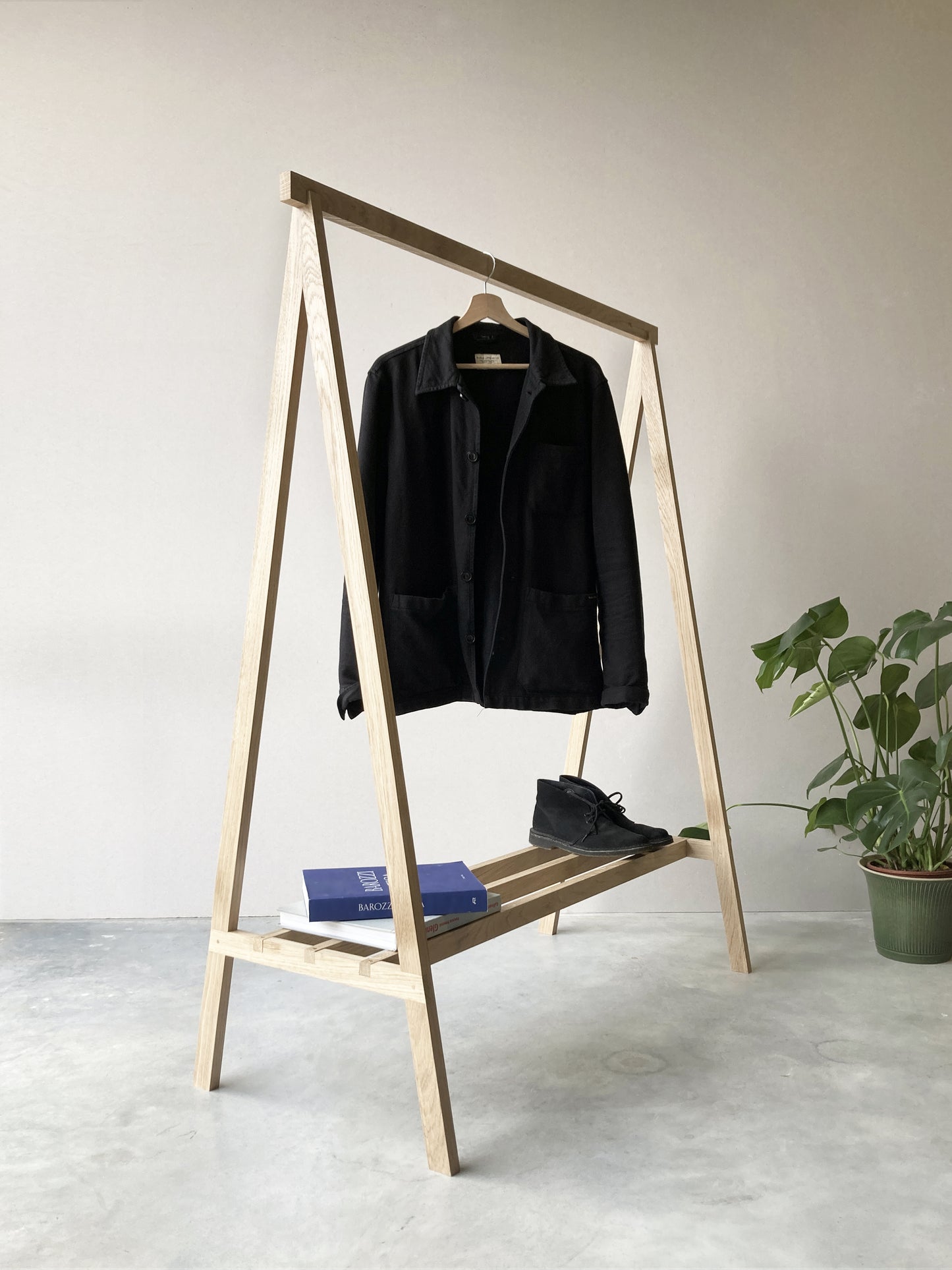 Clothes rack / wardrobe in solid oak from France