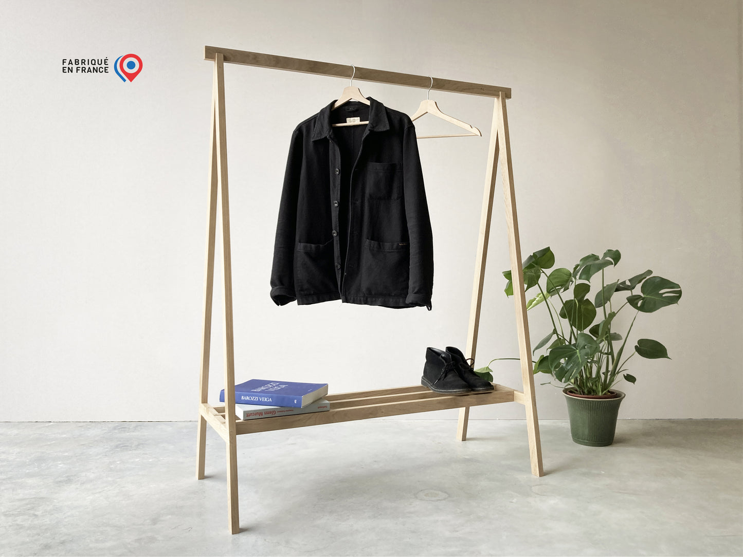 Clothes rack / wardrobe in solid oak from France