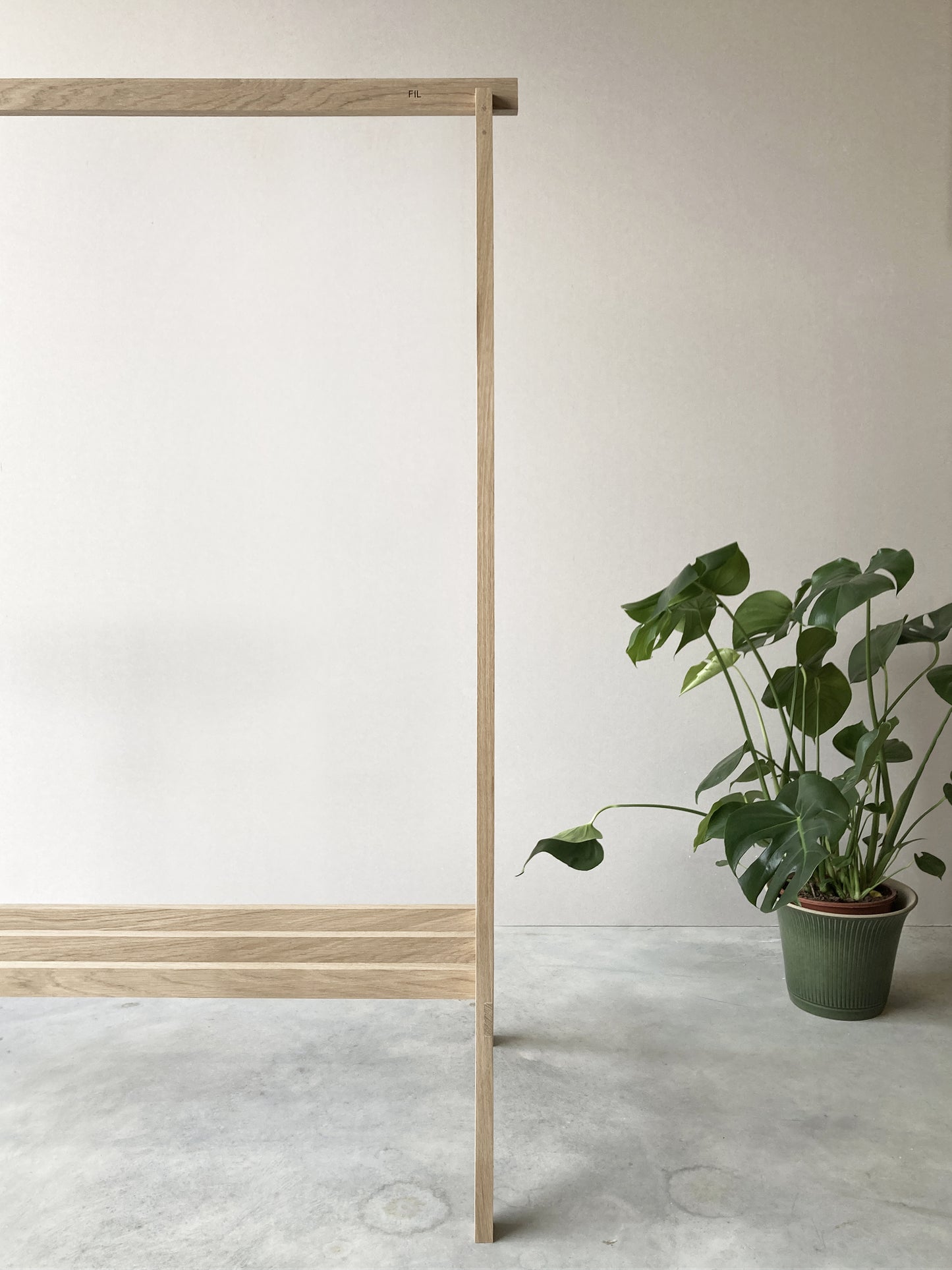 Clothes rack / wardrobe in solid oak from France